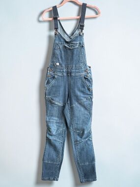 Duluth Trading Co Blue Denim Pocket Cover with Red Logo